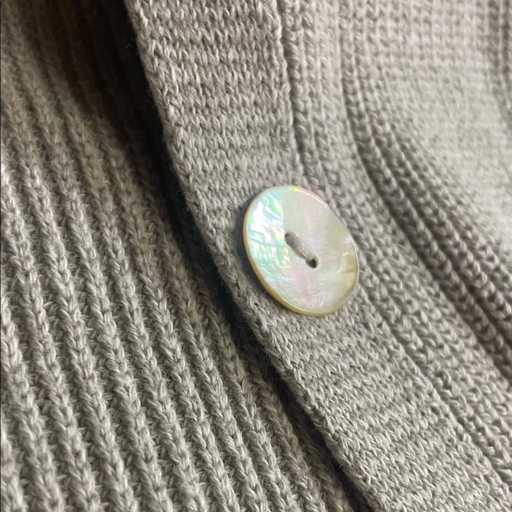 Classic Cream Ribbed Cardigan - Picture 3 of 4